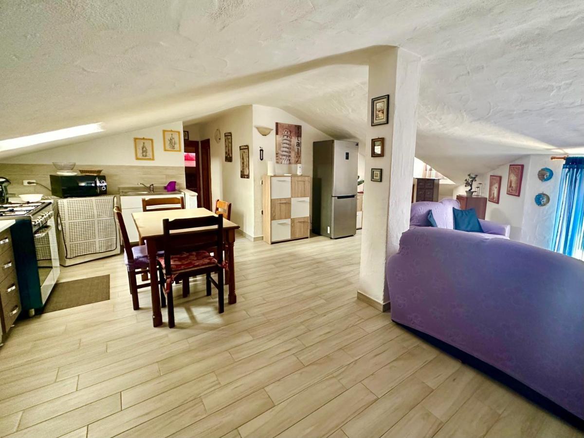 The Quiet Mansard Appartement Olbia Buitenkant foto